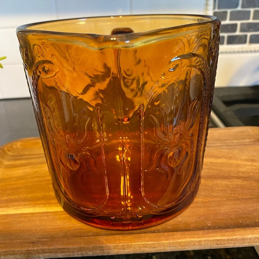 CWC Halloween Glass Measuring Cup With Spiders, Bats & Snakes Orange Amber 32oz